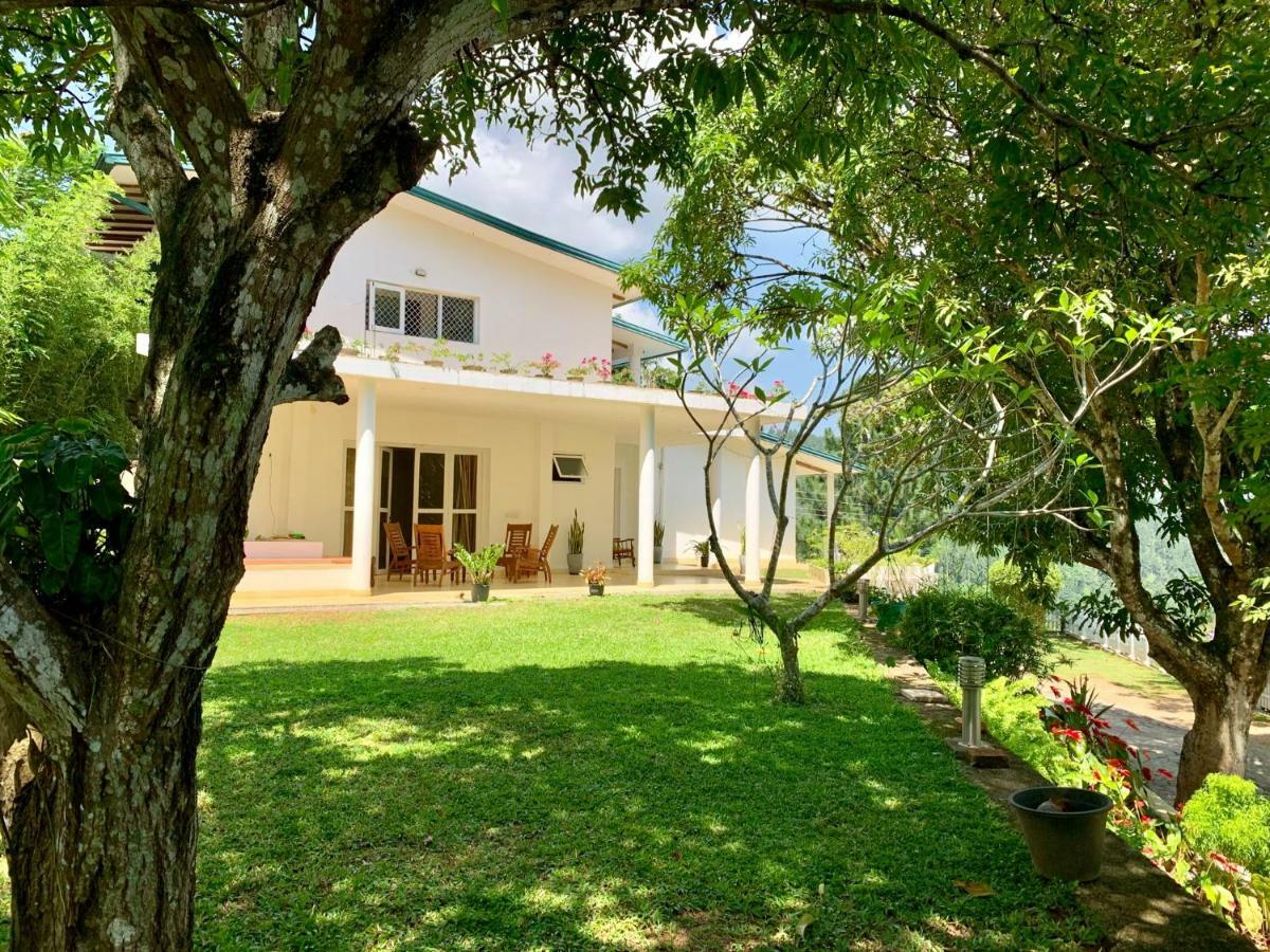 Amandari Holiday Villa Gelioya Eksteriør billede